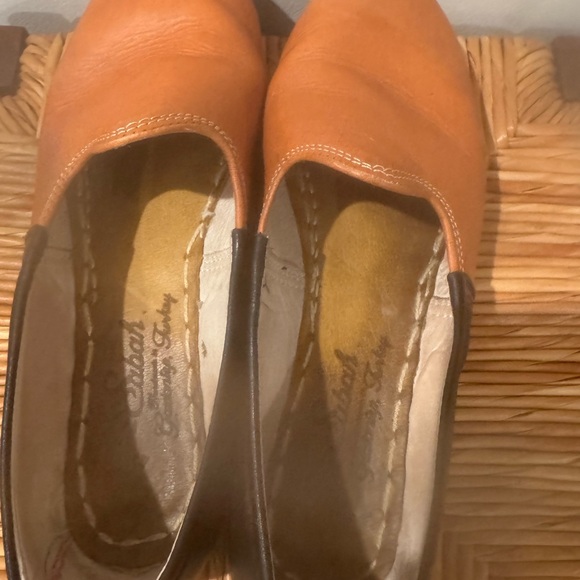 Women’s Sabah Tan and Black Leather Loafers Size 10.5 - Picture 5 of 5